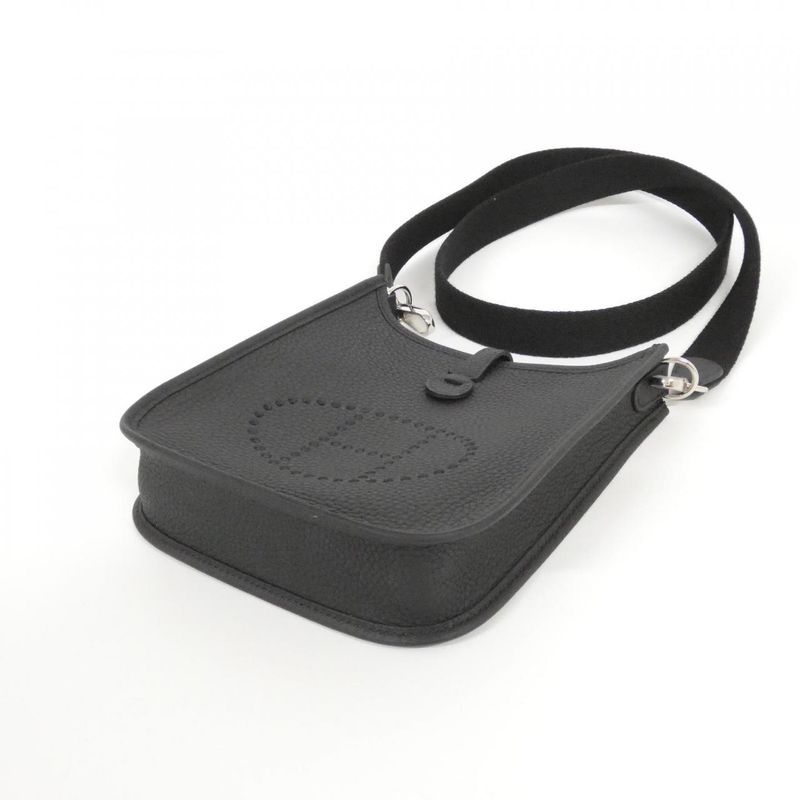 Hermes Evelyn Amazon 16cm (6.30in) 069426ck Shoulder Bag