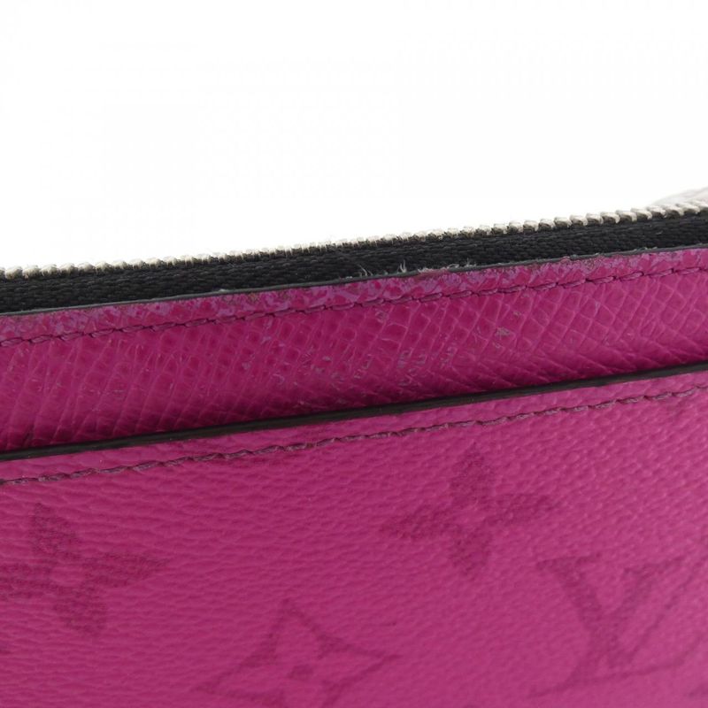 Louis Vuitton Taiga Llama Coin Card Holder M30777 Coin Case