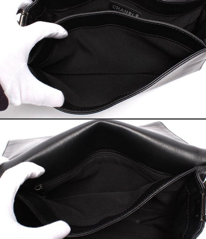 Chanel Chain Shoulder Bag Boy Chanel 28 Silver Hardware Cancer Metallic