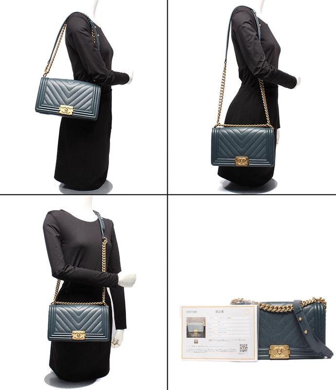 Chanel Chain Shoulder Bag Boy Chanel 25 Gold Hardware V Stitching Caviar Skin