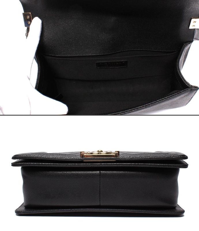 Chanel Chain Shoulder Bag Boy Chanel Gold Hardware Caviar Skin Matelasse 25