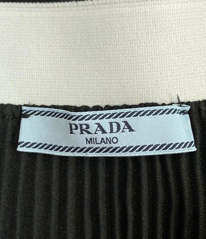 Prada Pleated Skirt Waist Logo Women's SIZE 40 (M) Prada