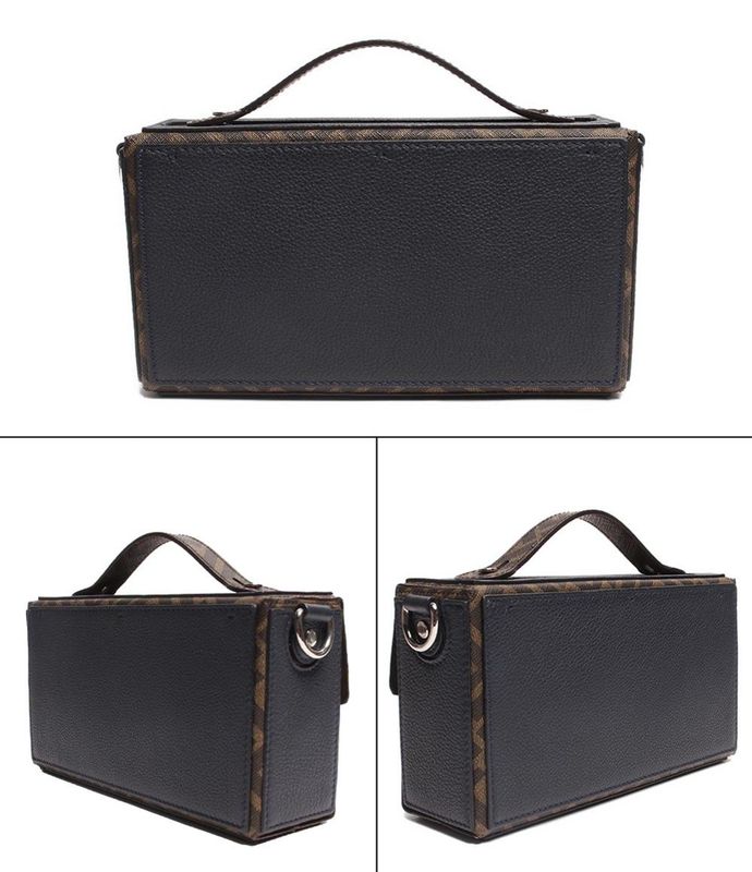 Fendi Crossbody Bag Shoulder Bag Ff Logo Silver Hardware Baguette Soft Trunk