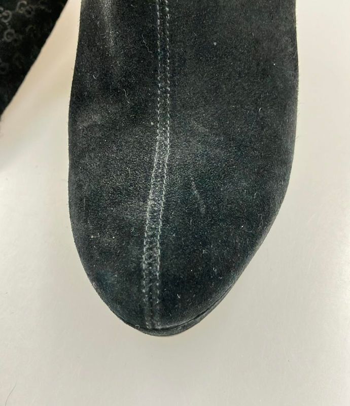 Gucci Long Boots Women's SIZE 37 1/2 (L) Gucci