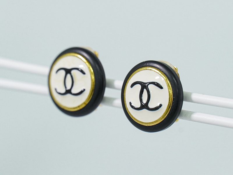 Authentic Chanel Coco Mark Earrings Plastic GP Gold Plated White Black Accessori