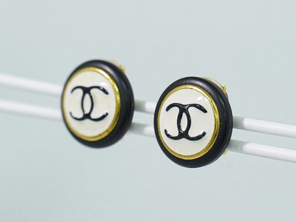 Authentic Chanel Coco Mark Earrings Plastic GP Gold Plated White Black Accessori
