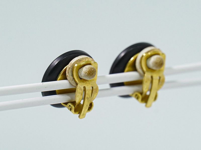 Authentic Chanel Coco Mark Earrings Plastic GP Gold Plated White Black Accessori
