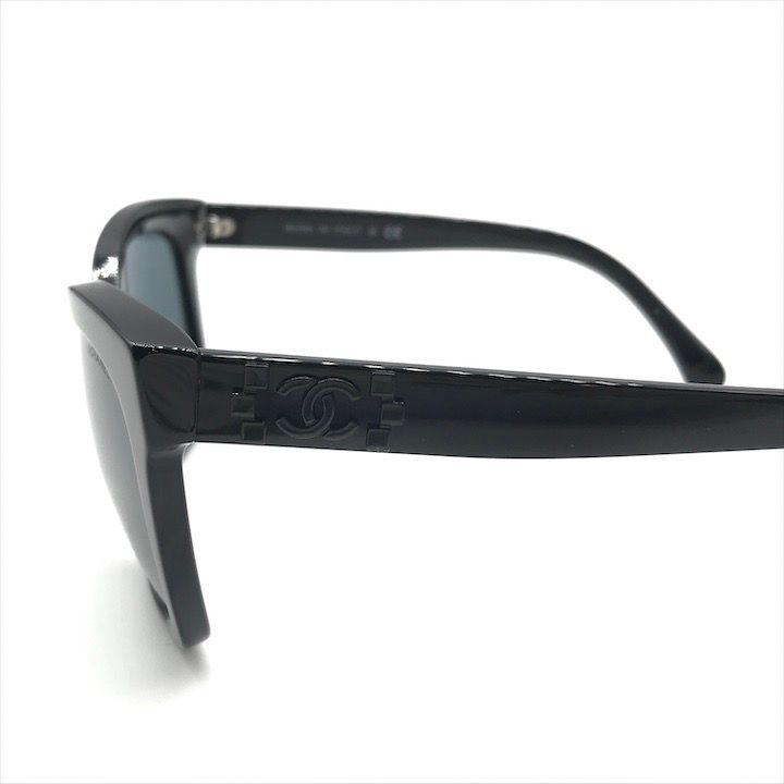 Chanel CC Logo Sunglasses Eyewear Black Case