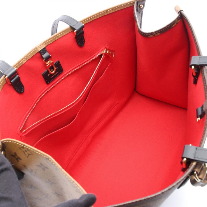 Louis Vuitton Shoulder Bag on the Go GM Monogram Giant Monogram Reverse M45320