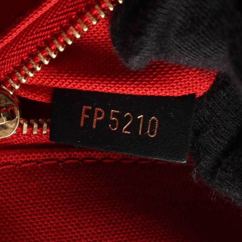 Louis Vuitton Shoulder Bag on the Go GM Monogram Giant Monogram Reverse M45320