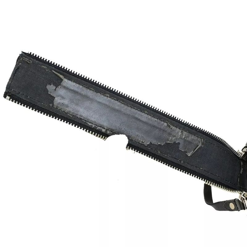 Louis Vuitton Second Bag Taiga Trousse Ivan M32492 04bs064