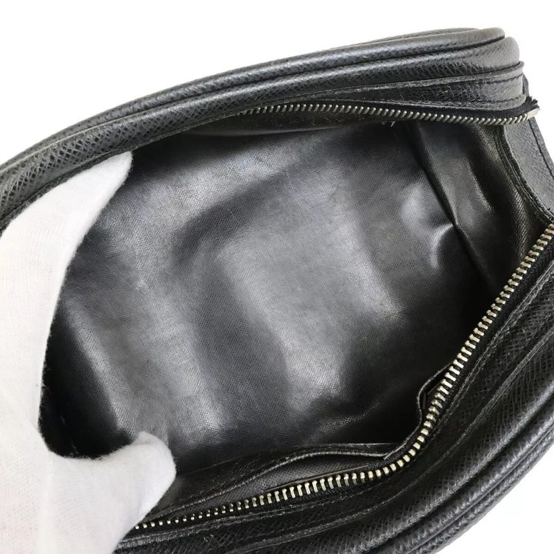 Louis Vuitton Second Bag Taiga Trousse Ivan M32492 04bs064