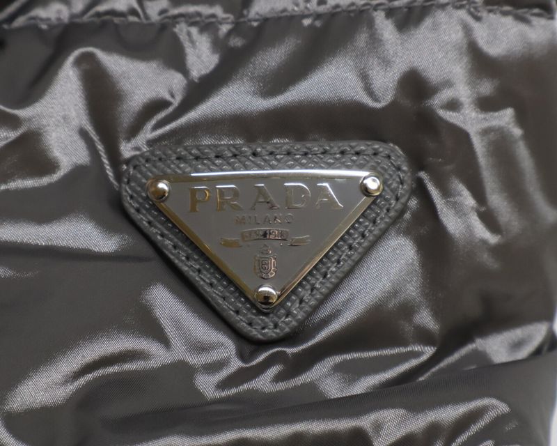 Prada29b831 Collarless Light Down 42