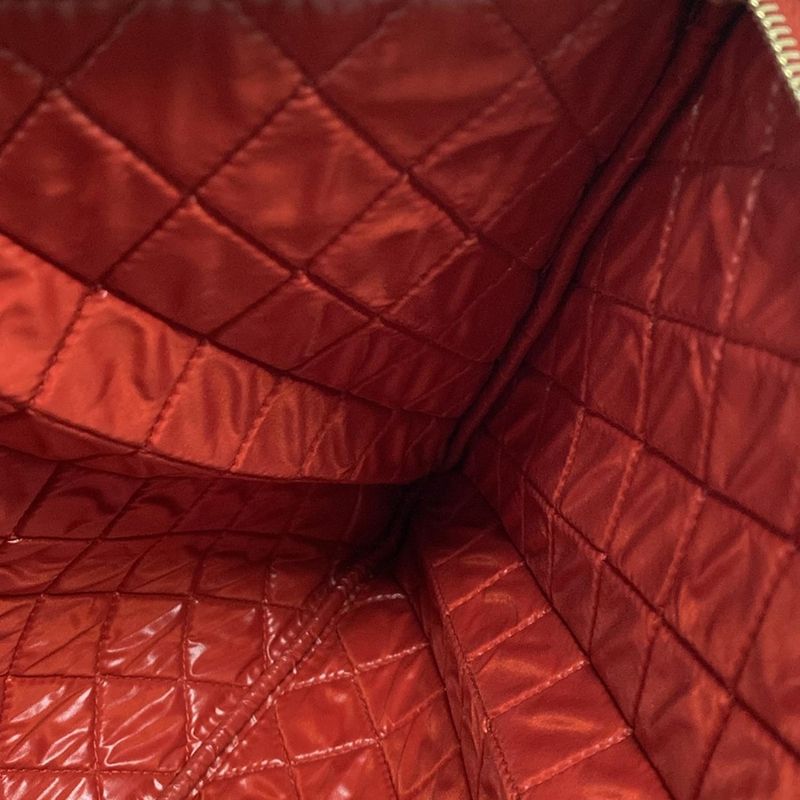 Chanel Clutch Bag Matelasse Red Gold Hardware / Casino Lucky Charm Lambskin