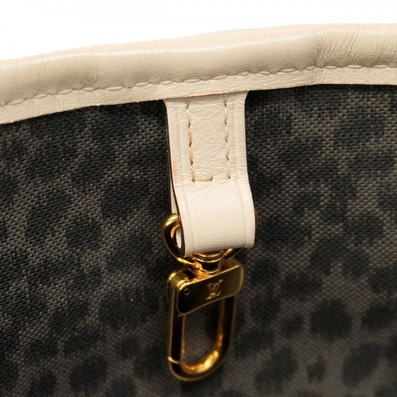 Louis Vuitton Tote Bag Monogram Wild At Heart Neverfull MM M45819 Cles Women's