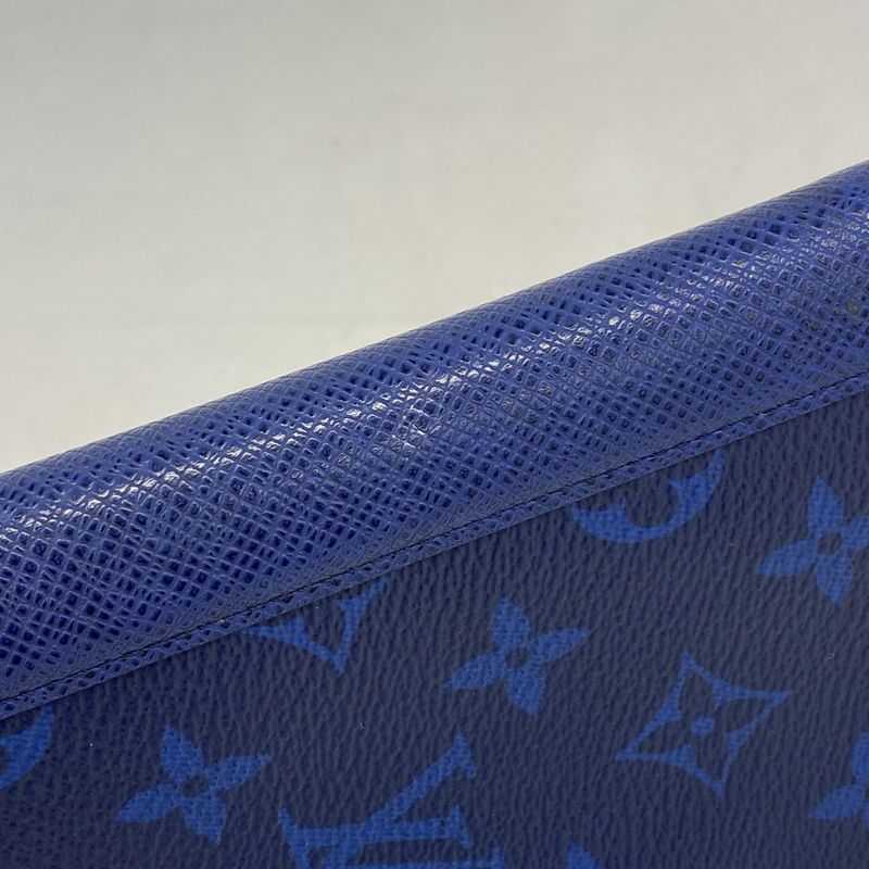 Louis Vuitton Long Wallet Taiga Llama Zippy Wallet Vertical M30447 Cobalt Men's