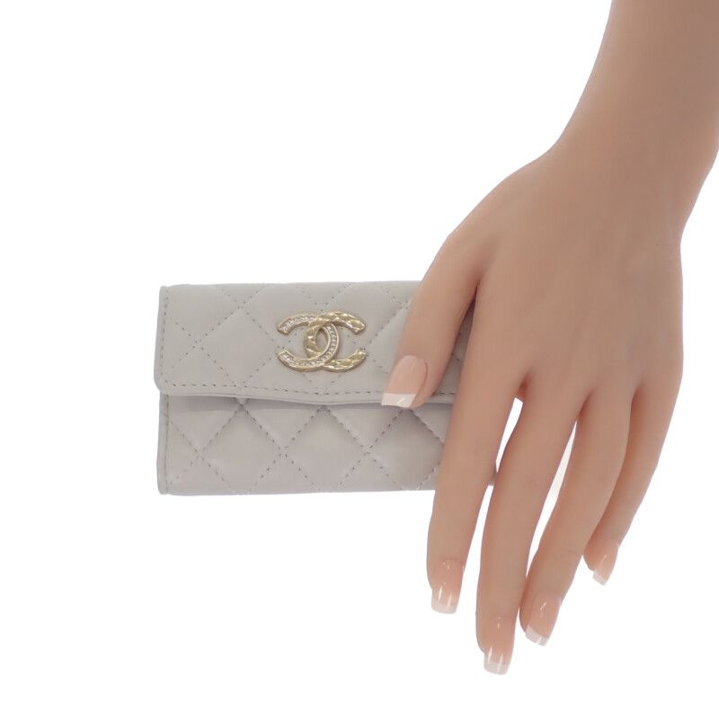 Chanel Flap Ap4342 Card Case Lambskin Light Gray Quilted Crystal Gold Hardware