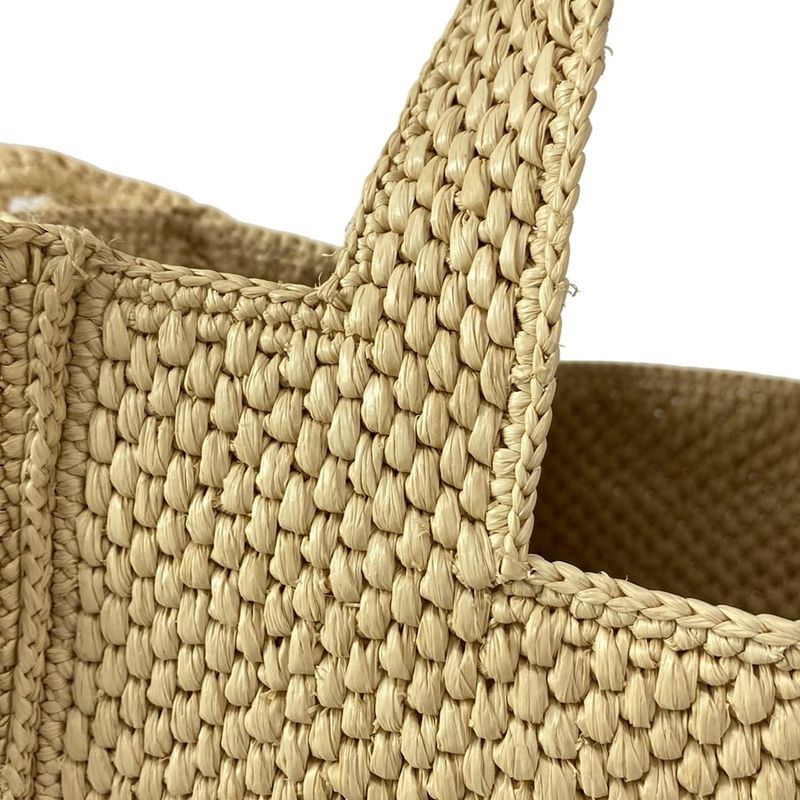 Loewe Beautiful Loewe Font Tote Small Alf1b59x25 Natural