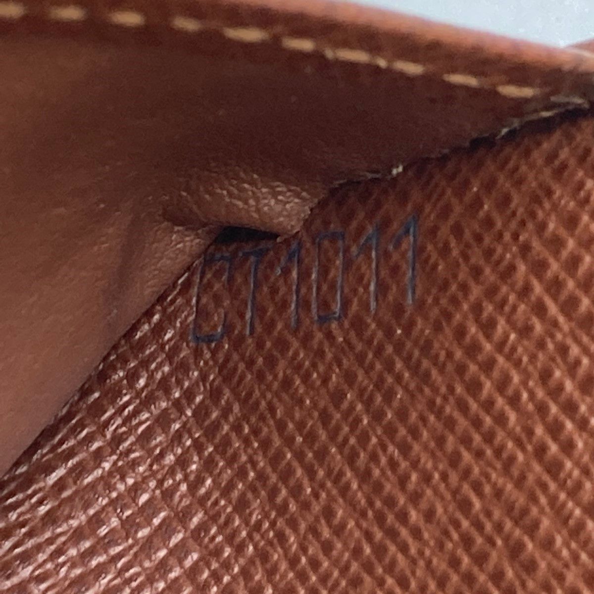 Louis Vuitton Monogram Compact Zip Bifold Wallet Wallet M61667 Brown