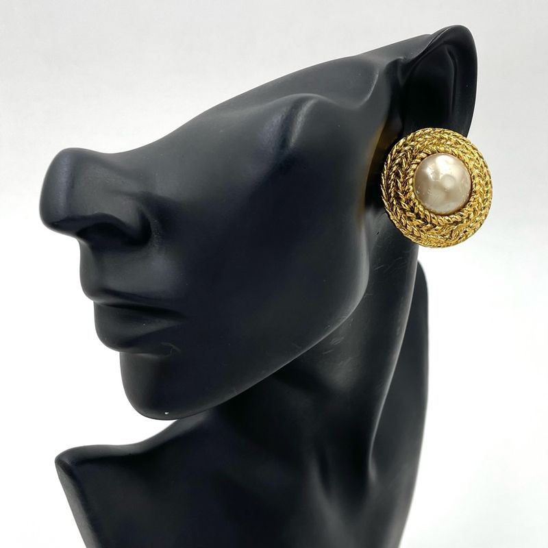 Chanel Earrings Ladies Chain Design Round Coco Mark Coco Accessories Chanel GP