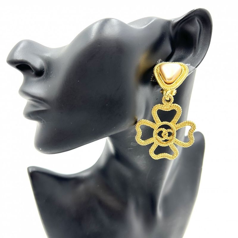 Chanel Earrings Ladies Coco Mark Accessories Clover Coco Vintage Gold Chanel GP