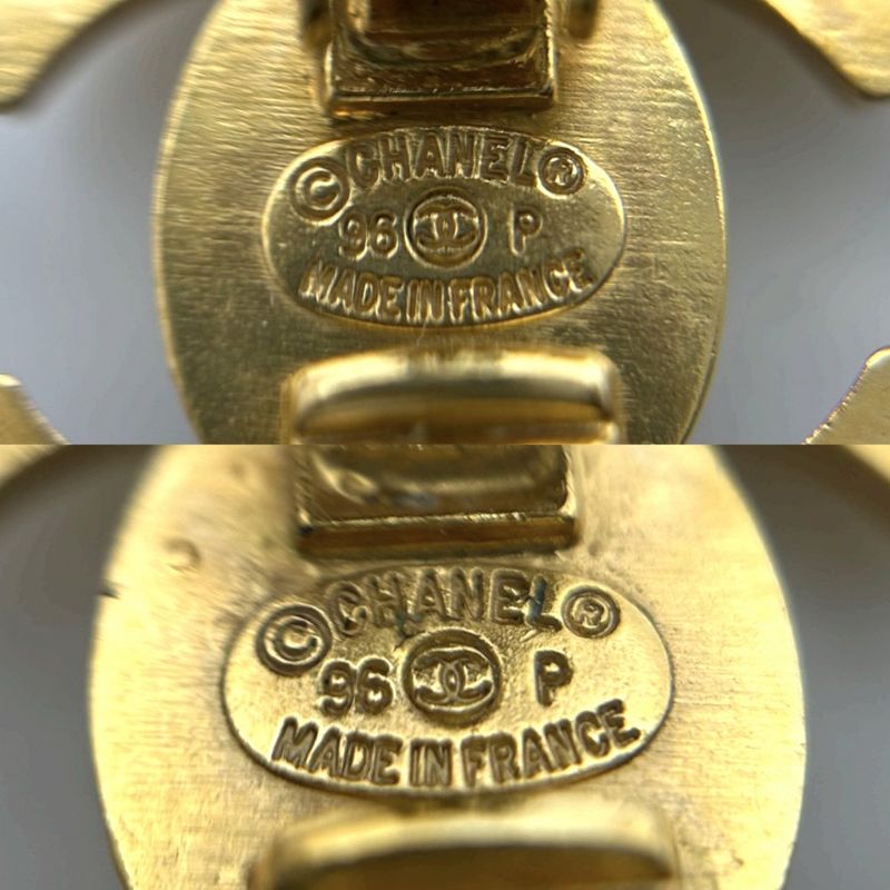 Chanel Earring Ladies Coco Mark Accessories Swing Coco Gold Turnlock Design