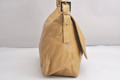 Fendi Mamma Baguette Shoulder Handbag Purse Leather Beige 4424n
