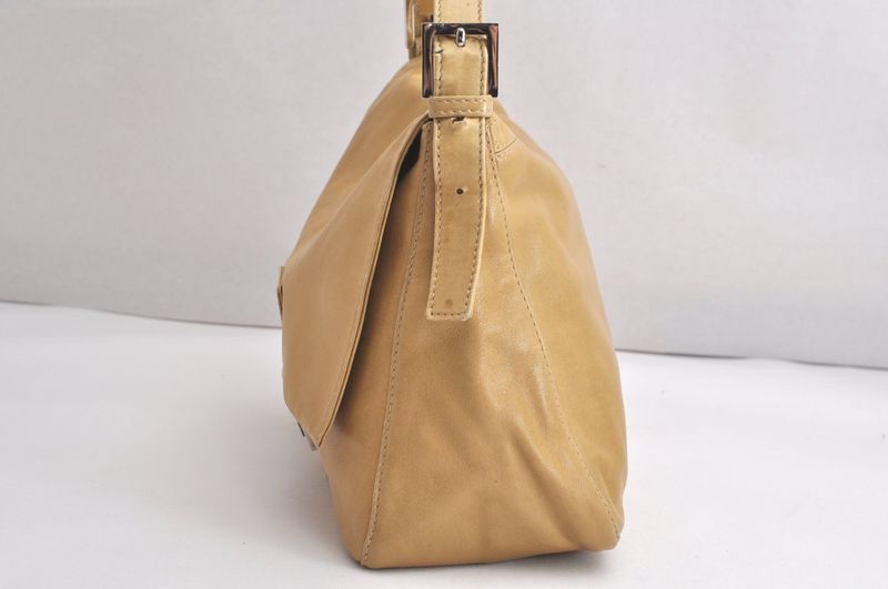 Fendi Mamma Baguette Shoulder Handbag Purse Leather Beige 4424n