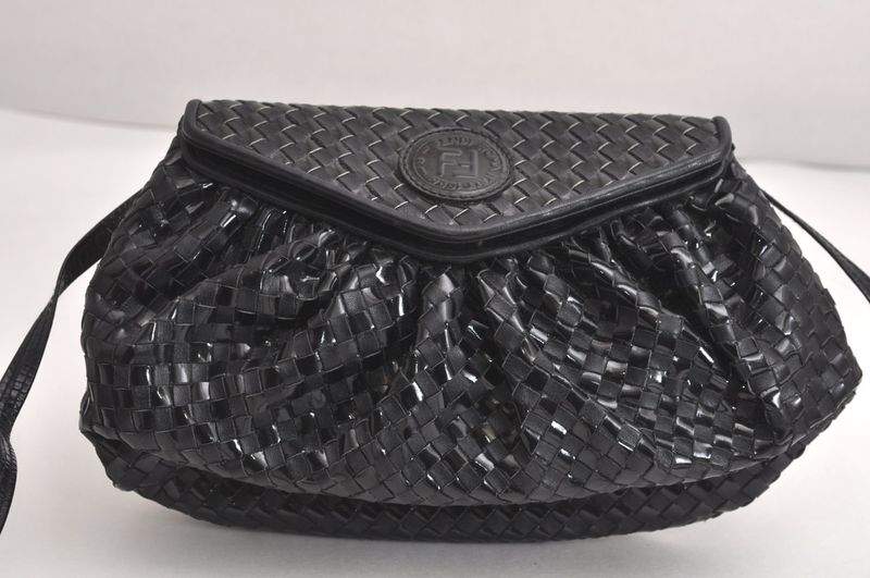 Fendi Vintage Shoulder Crossbody Bag Purse Leather Enamel Black 4425n