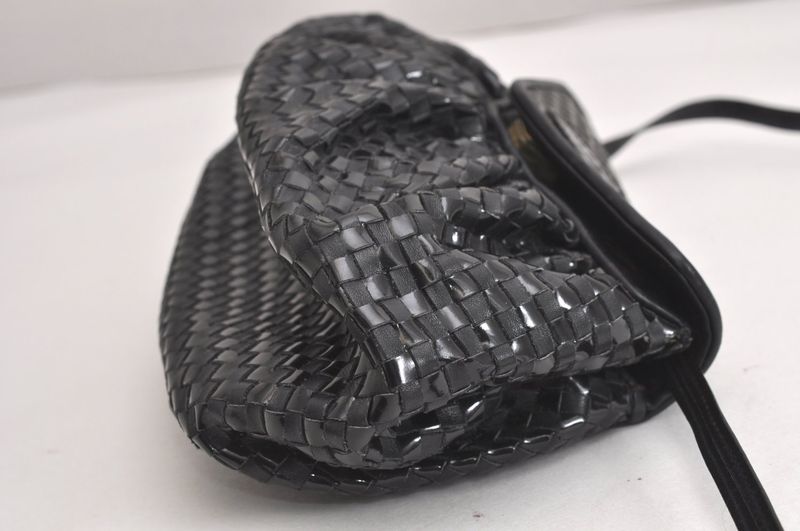 Fendi Vintage Shoulder Crossbody Bag Purse Leather Enamel Black 4425n