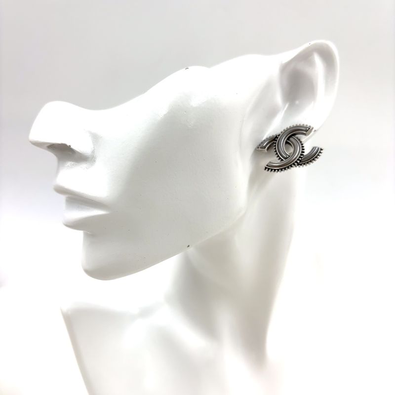 Chanel Coco Mark Metal Silver Earrings And Earrings