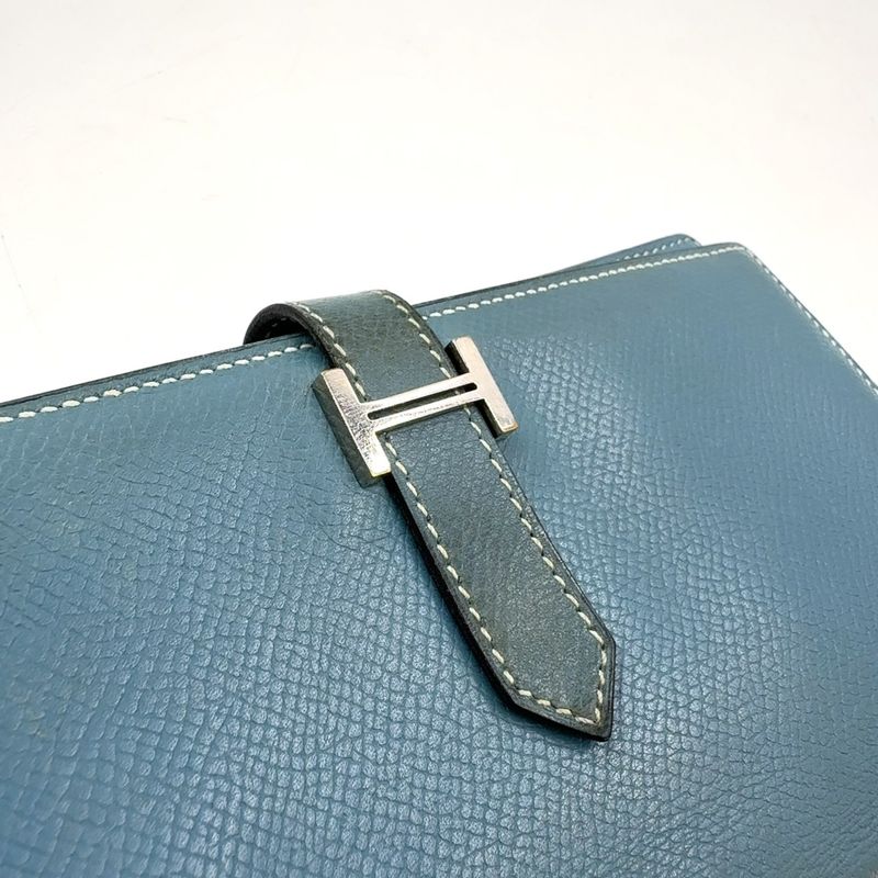 Hermes Bearn Soufflé □A Engraved Leather Blue Wallet Silver