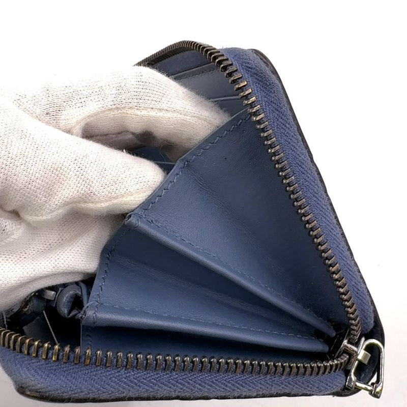 Gucci Shimmer Round Zipper Long Wallet Leather Blue Silver 410102