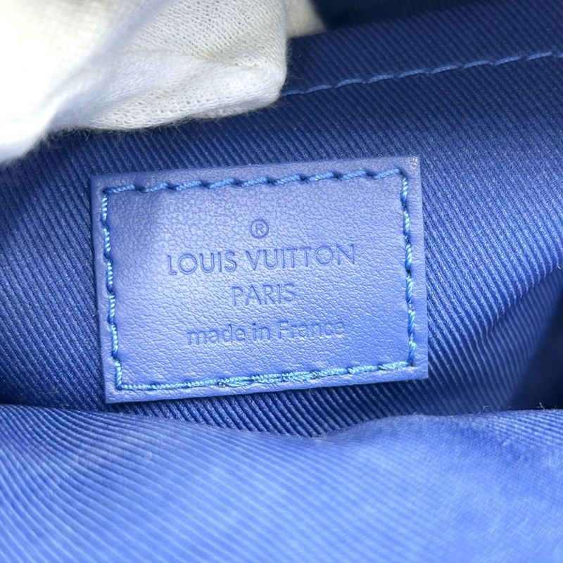 Louis Vuitton Shoulder Bag Men's Taurillon Monogram S Lock Messenger 2WAY