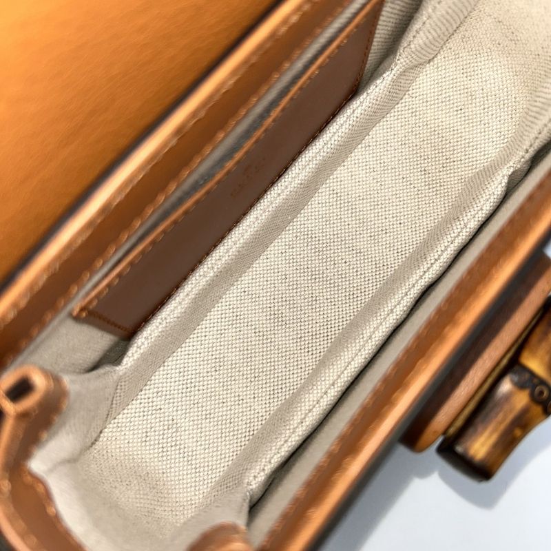 Gucci Waist Bag Men's Bamboo Body Bag Waist Pouch Bag Gucci 681137 GG Supreme