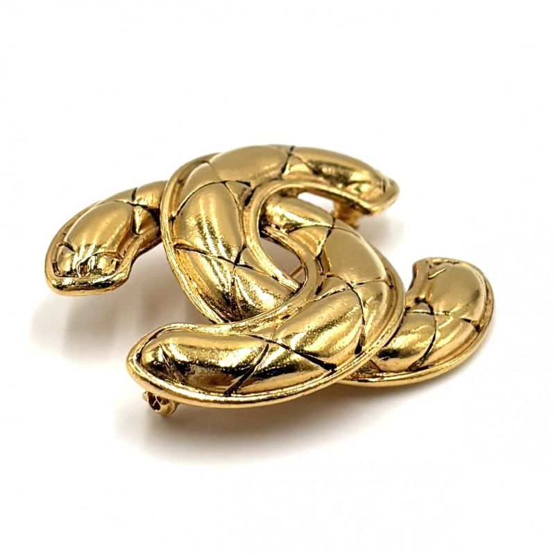 Chanel Brooch Ladies Matelasse Coco Mark Accessories Coco Vintage Chanel GP