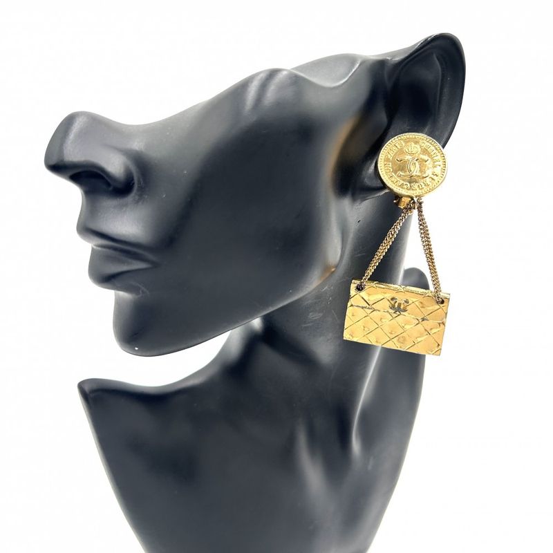 Chanel Earring Ladies Coco Mark Bag Motif Matelasse Swing Coco Vintage Accessori