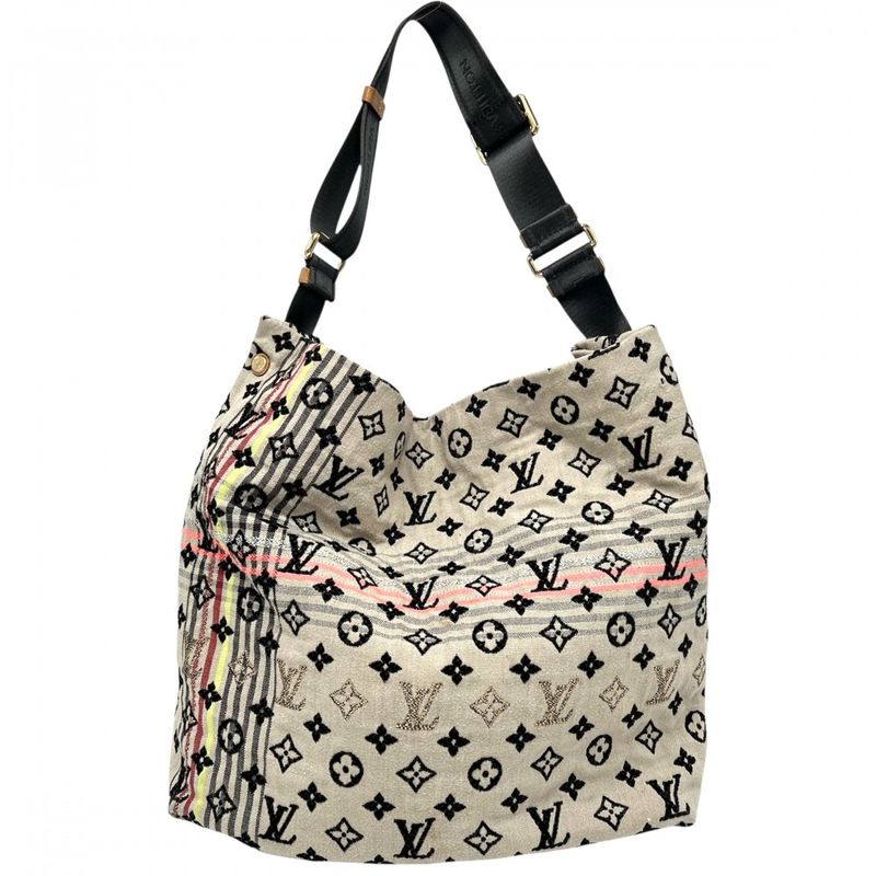 Louis Vuitton Shoulder Bag Women's Monogram Chouche Bohemian Handbag Semi
