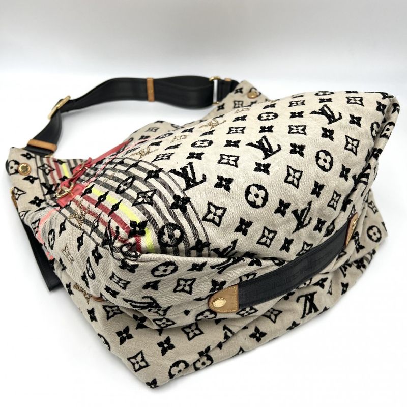 Louis Vuitton Shoulder Bag Women's Monogram Chouche Bohemian Handbag Semi