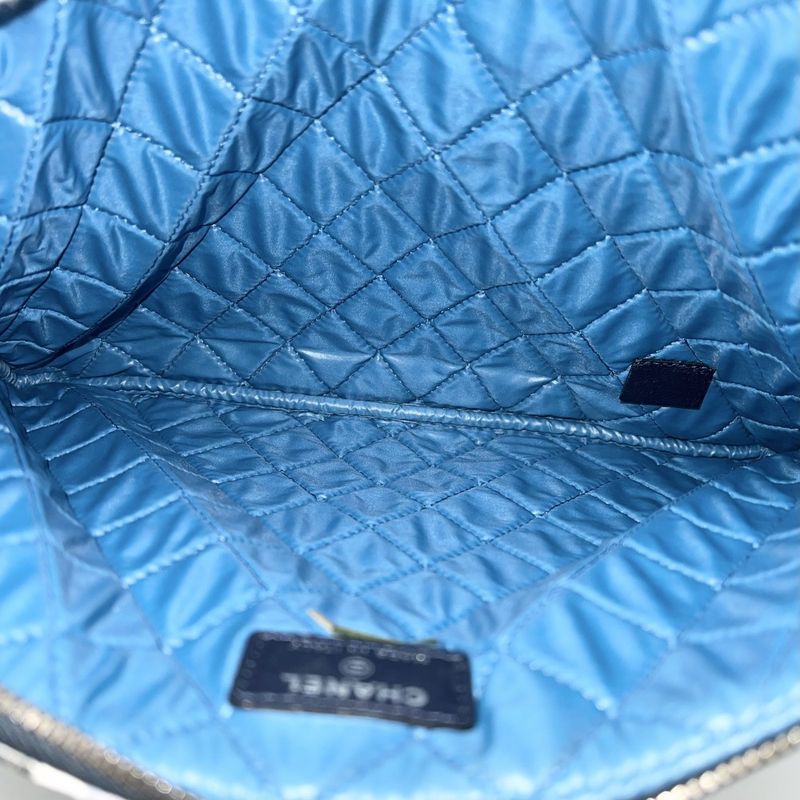 Chanel Clutch Bag Women Matelasse Christmas Limited Second Bag Chanel Leather