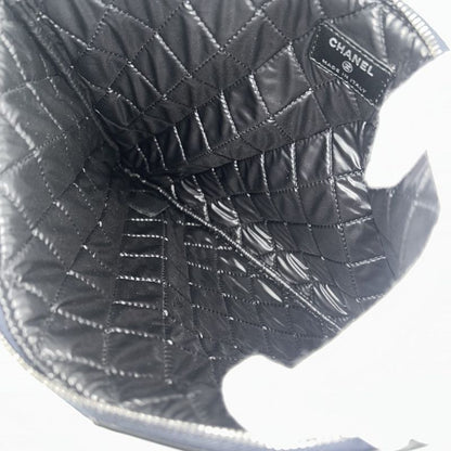 Chanel Clutch Bag Unisex Matelasse Second Bag Coco Mark Bicolor Chanel Leather