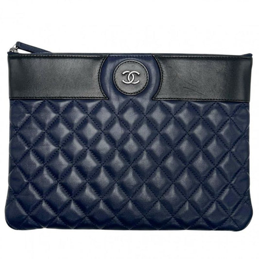 Chanel Clutch Bag Unisex Matelasse Second Bag Coco Mark Bicolor Chanel Leather