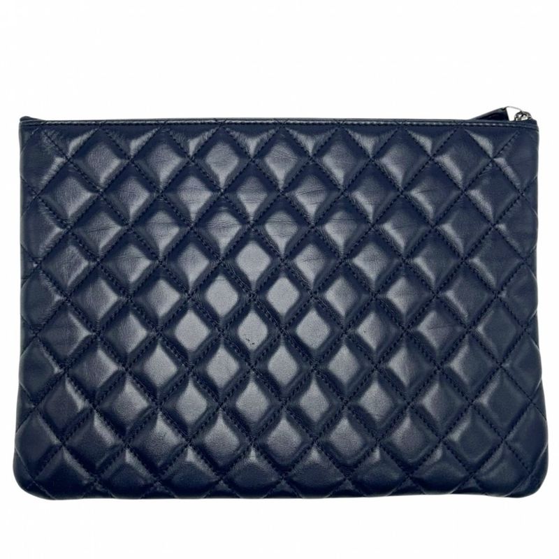 Chanel Clutch Bag Unisex Matelasse Second Bag Coco Mark Bicolor Chanel Leather