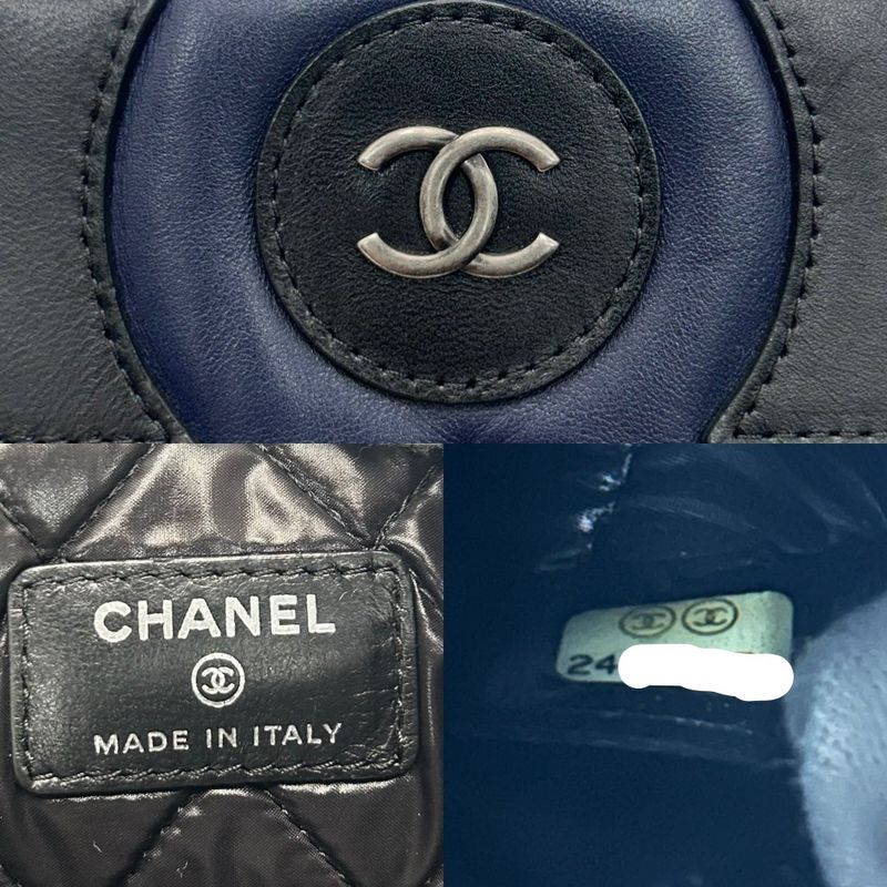 Chanel Clutch Bag Unisex Matelasse Second Bag Coco Mark Bicolor Chanel Leather