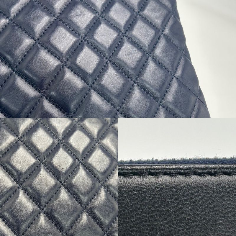 Chanel Clutch Bag Unisex Matelasse Second Bag Coco Mark Bicolor Chanel Leather