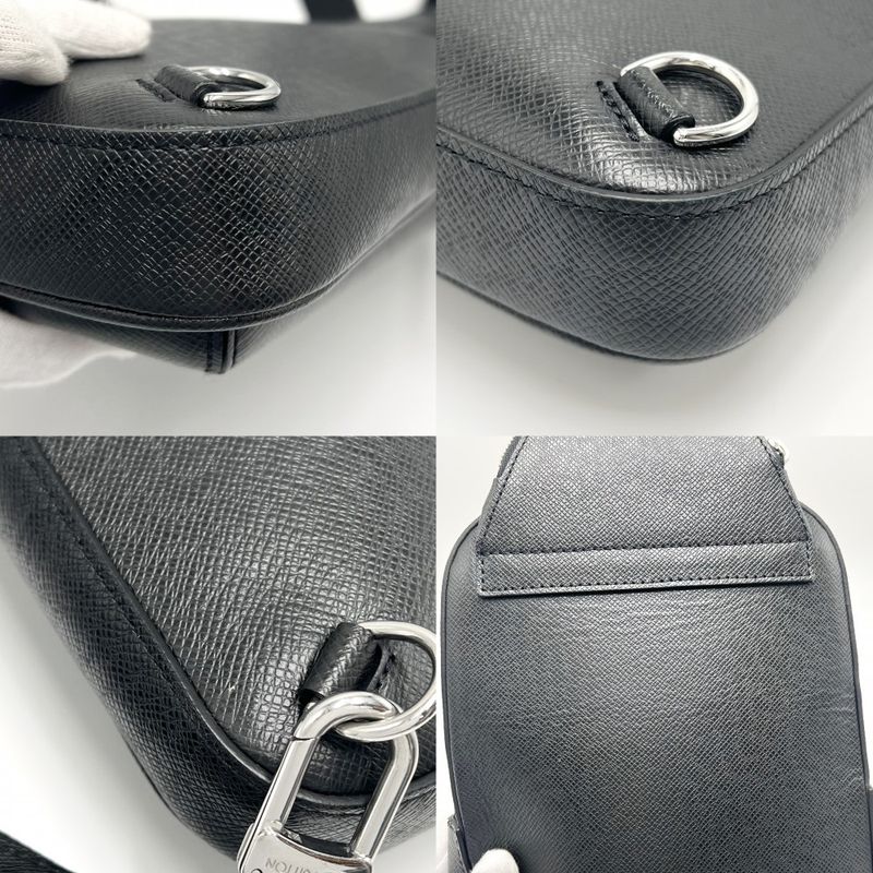 Louis Vuitton Body Bag Men's Taiga Avenues Ring Bag Crossbody Bag Shoulder