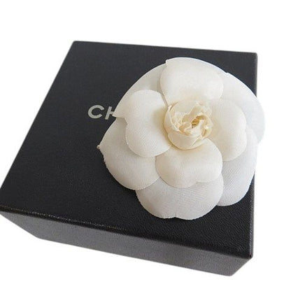Chanel Camellia Flower Corsage Brooch Ivory Tone None Fabric Accessories