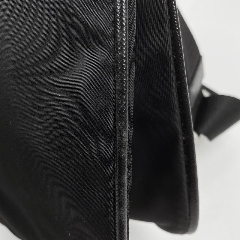 Prada Logo Plate Shoulder Bag Crossbody Shoulder Bag Tessuto Nylon Nero (black)
