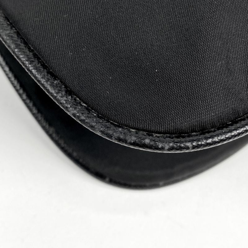Prada Logo Plate Shoulder Bag Crossbody Shoulder Bag Tessuto Nylon Nero (black)