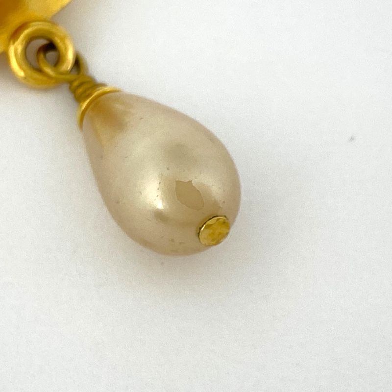 Chanel Coco Mark Faux Pearl Earrings Swing Turnlock Earrings GP Gold Ladies